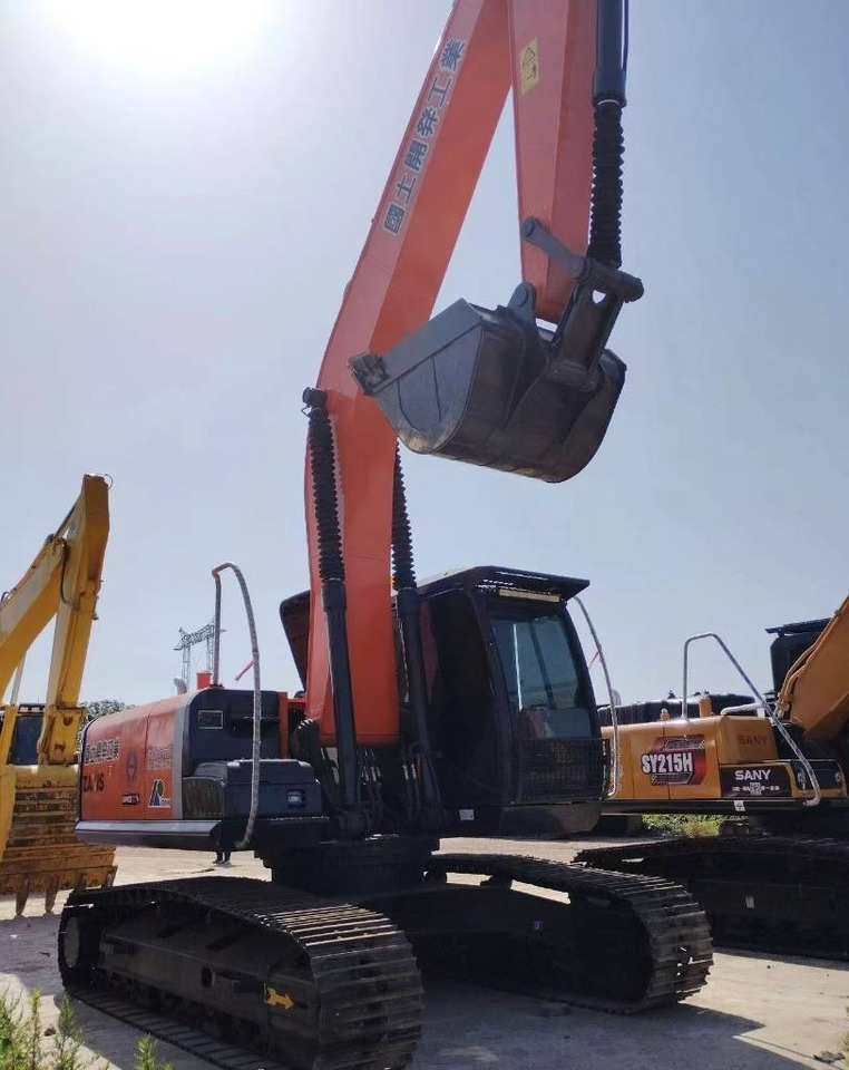 Hitachi Zaxis 240 LC - Pelle sur chenille: photos 1 Hitachi Zaxis 240 LC - Pelle sur chenille: photos 1