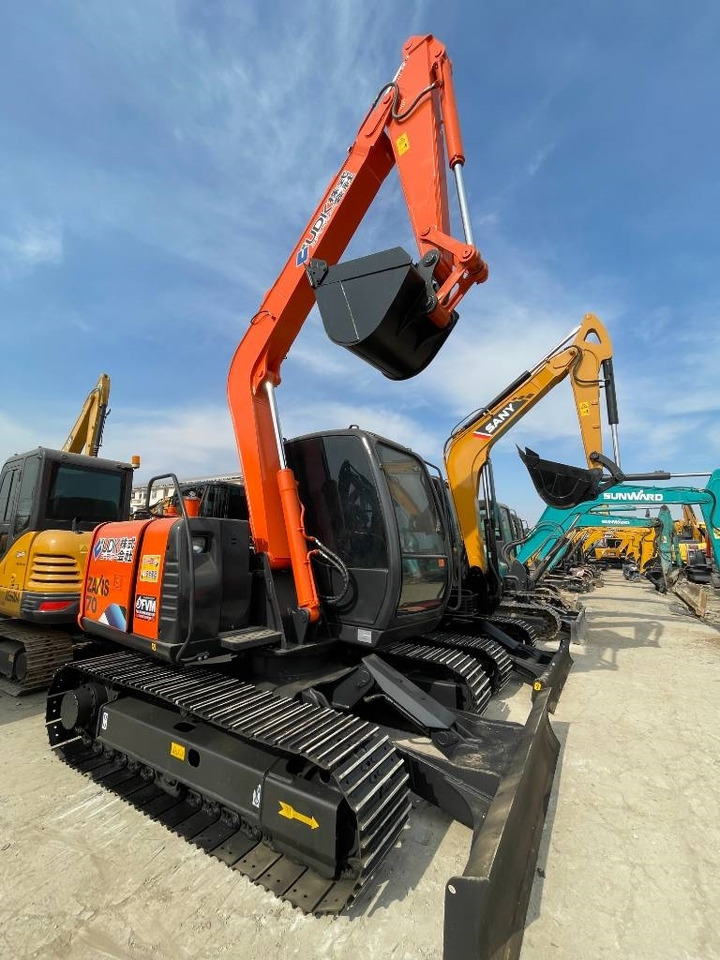 Hitachi Zaxis 70 - Pelle sur chenille: photos 4 Hitachi Zaxis 70 - Pelle sur chenille: photos 4