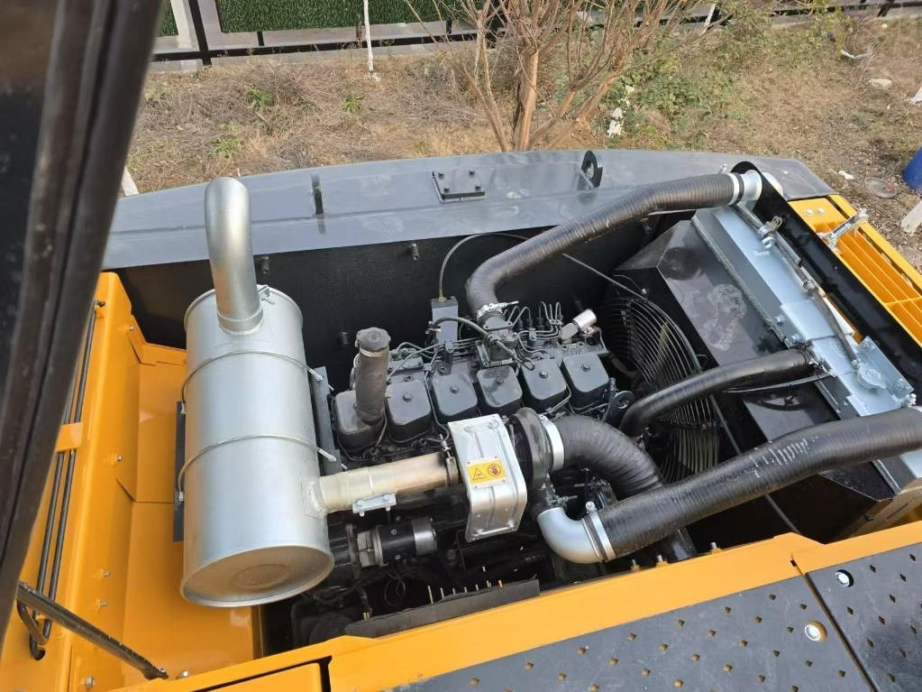Hyundai 220—9S - Pelle sur chenille: photos 4 Hyundai 220—9S - Pelle sur chenille: photos 4