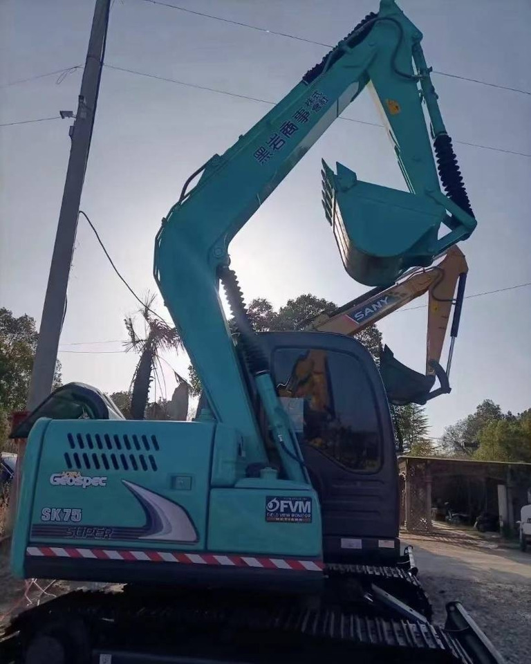 Kobelco 75 - Pelle sur chenille: photos 1 Kobelco 75 - Pelle sur chenille: photos 1