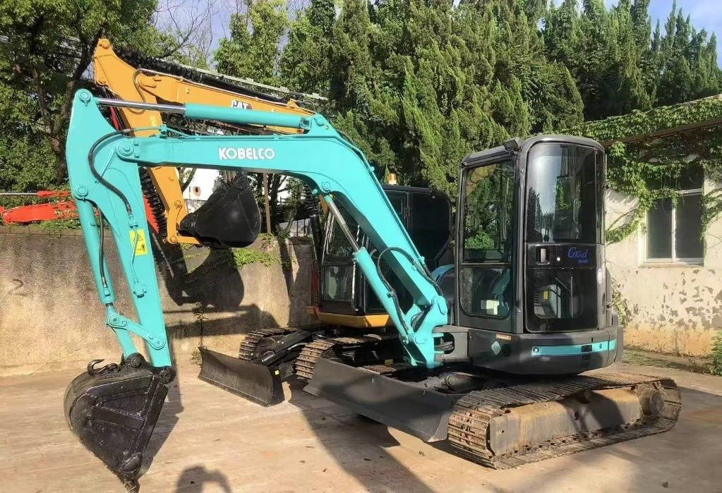 Kobelco SK 55 - Mini pelle: photos 1 Kobelco SK 55 - Mini pelle: photos 1
