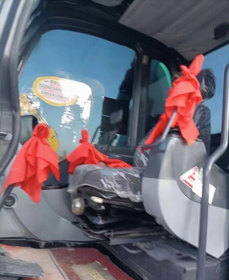 Kobelco SK 75 - Pelle sur chenille: photos 5 Kobelco SK 75 - Pelle sur chenille: photos 5