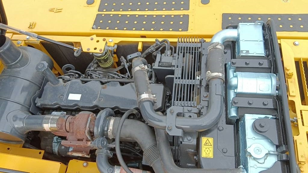 Komatsu PC 220-7 - Pelle sur chenille: photos 3 Komatsu PC 220-7 - Pelle sur chenille: photos 3