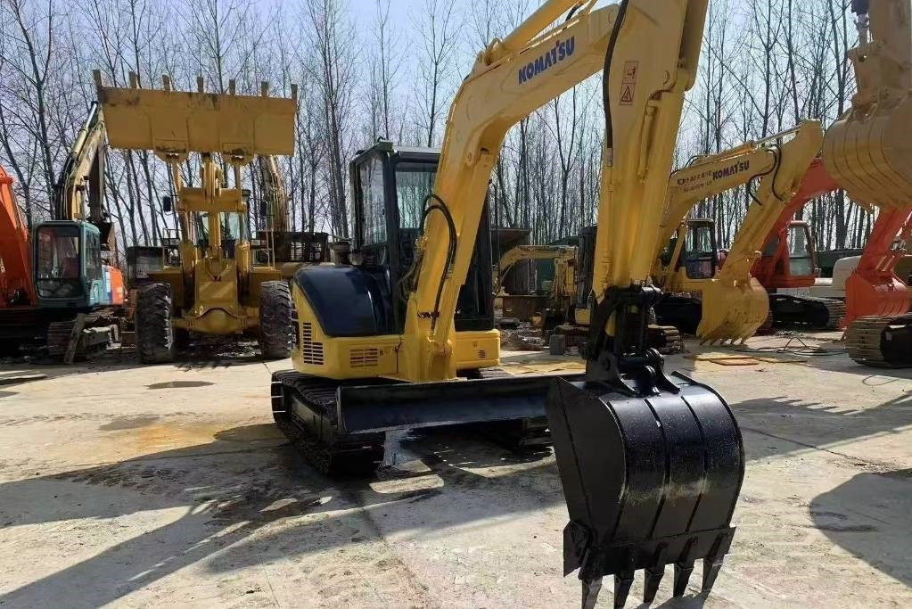 Komatsu PC 55 - Mini pelle: photos 3 Komatsu PC 55 - Mini pelle: photos 3