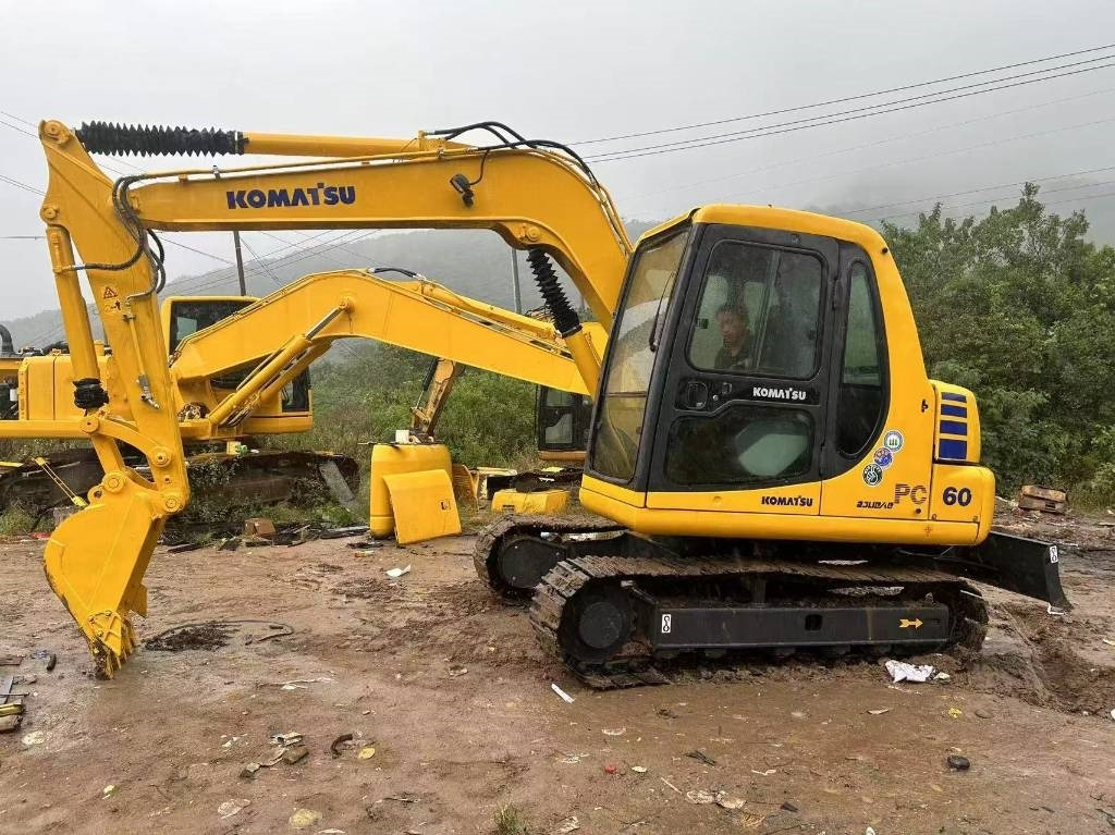 Komatsu PC 60 - Mini pelle: photos 2 Komatsu PC 60 - Mini pelle: photos 2