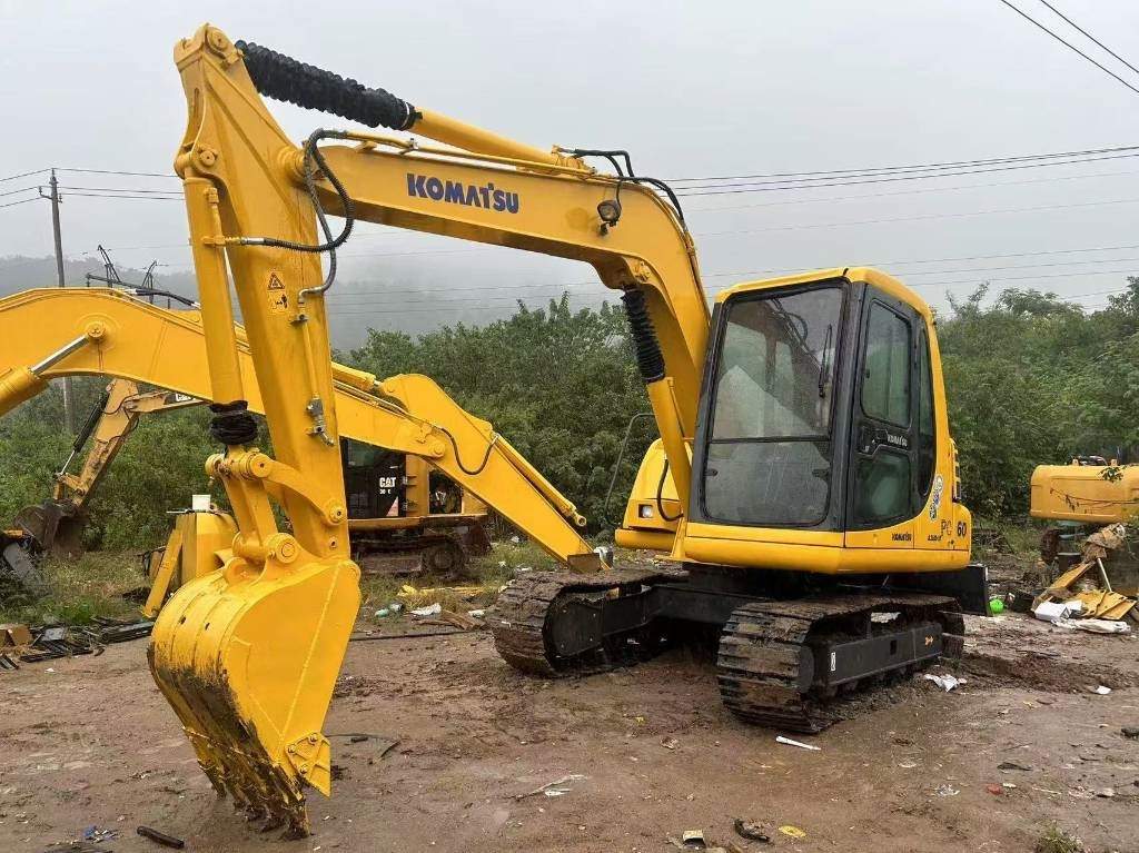 Komatsu PC 60 - Mini pelle: photos 4 Komatsu PC 60 - Mini pelle: photos 4