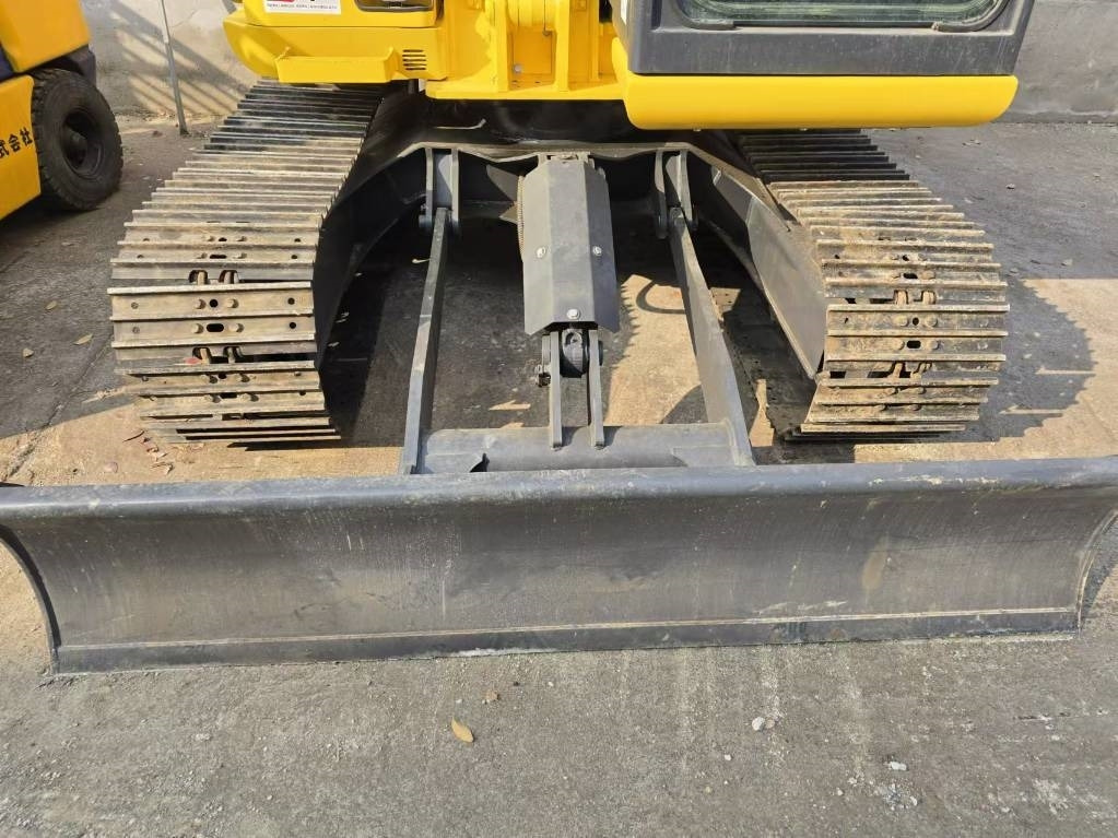 Komatsu PC 70 - Mini pelle: photos 4 Komatsu PC 70 - Mini pelle: photos 4