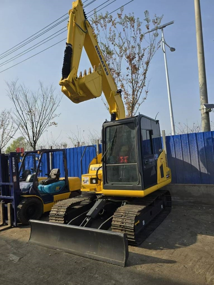 Komatsu PC 70 - Mini pelle: photos 1 Komatsu PC 70 - Mini pelle: photos 1