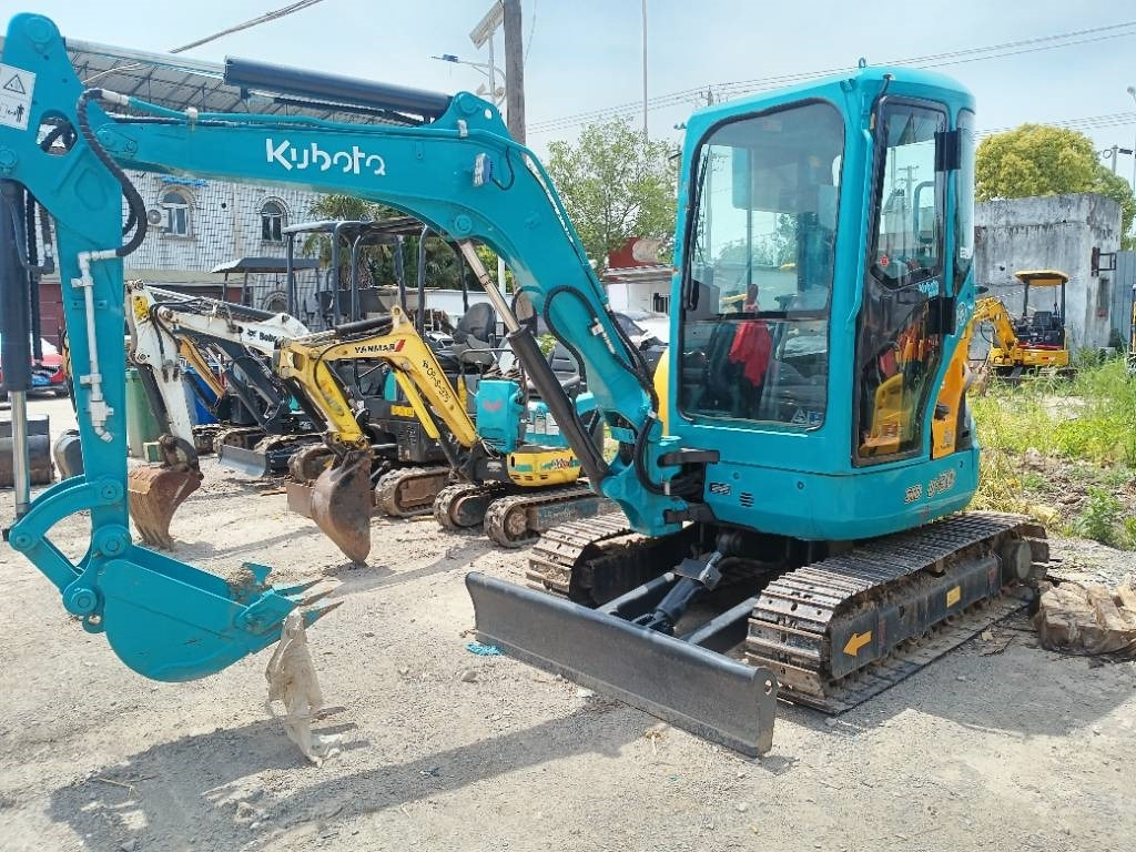 Kubota U 30 - Mini pelle: photos 4 Kubota U 30 - Mini pelle: photos 4