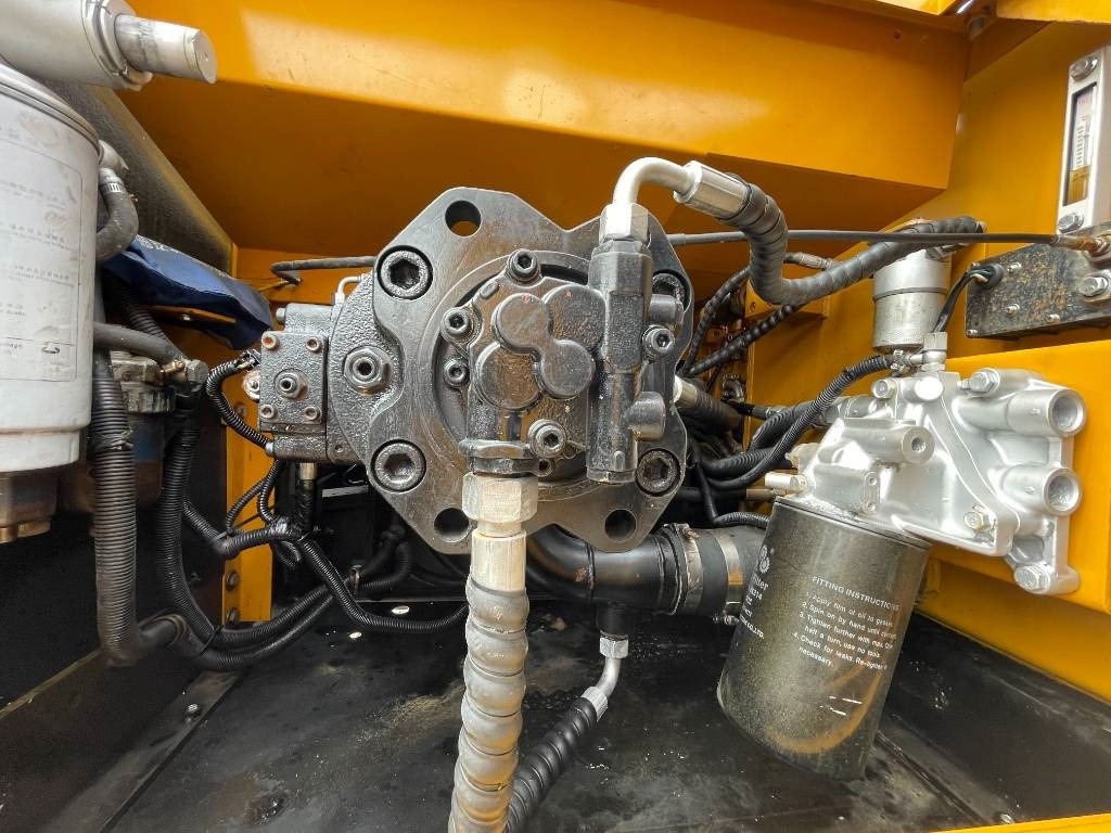 Pelle sur chenille Sany SY 215: photos 20