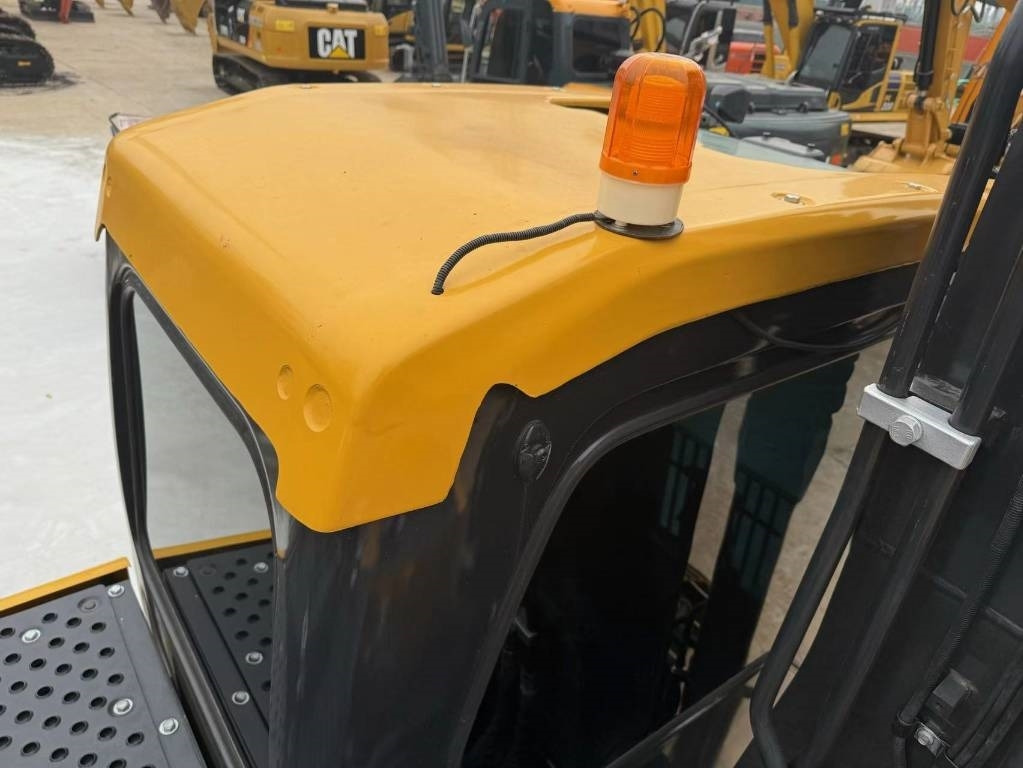 Volvo 140 - Pelle sur chenille: photos 5 Volvo 140 - Pelle sur chenille: photos 5