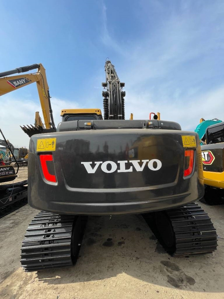 Volvo EC 140 - Pelle sur chenille: photos 5 Volvo EC 140 - Pelle sur chenille: photos 5