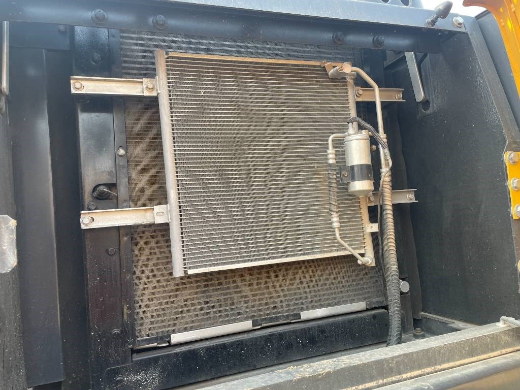 Volvo EC 210 - Pelle sur chenille: photos 4 Volvo EC 210 - Pelle sur chenille: photos 4