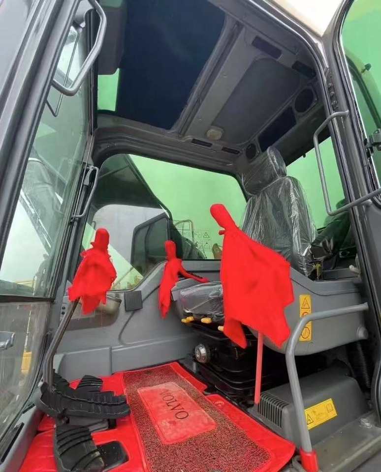 Volvo EC 210 - Pelle sur chenille: photos 5 Volvo EC 210 - Pelle sur chenille: photos 5