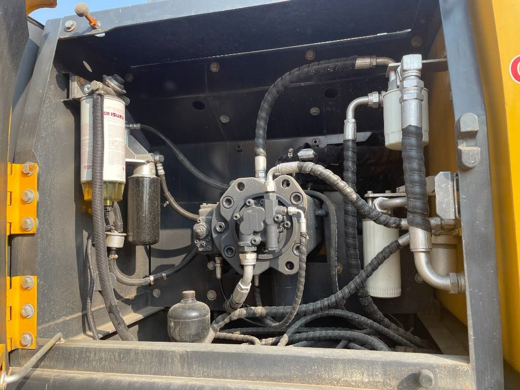 Volvo EC 210 - Pelle sur chenille: photos 2 Volvo EC 210 - Pelle sur chenille: photos 2