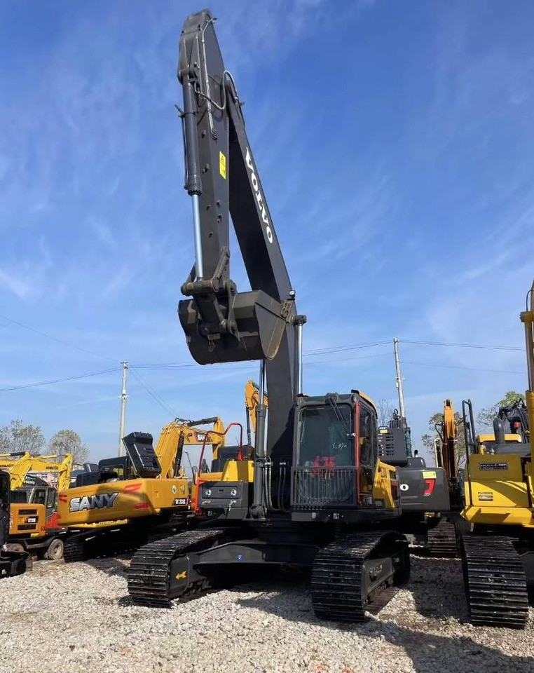 Volvo EC 240 B - Pelle sur chenille: photos 1 Volvo EC 240 B - Pelle sur chenille: photos 1