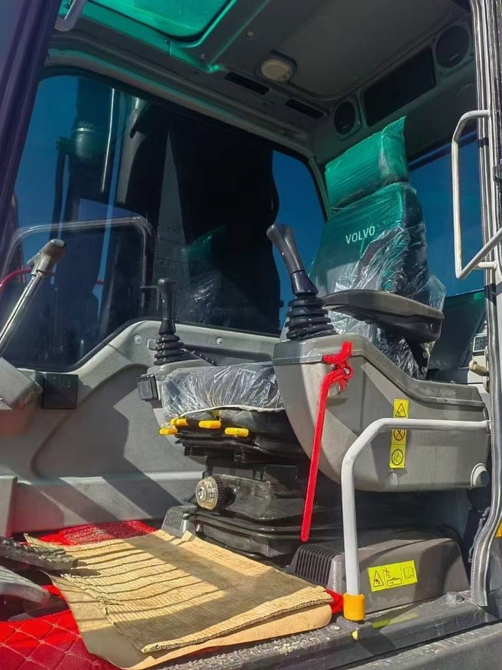 Volvo EC 290 - Pelle sur chenille: photos 5 Volvo EC 290 - Pelle sur chenille: photos 5