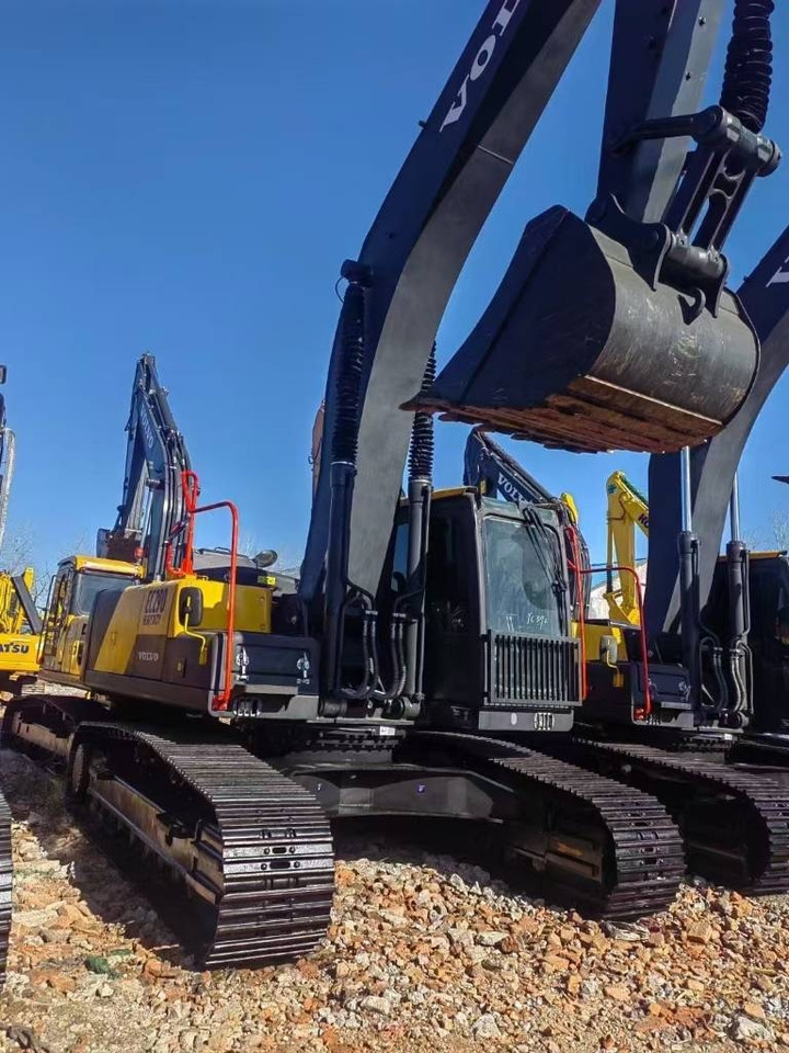 Volvo EC 290 - Pelle sur chenille: photos 1 Volvo EC 290 - Pelle sur chenille: photos 1