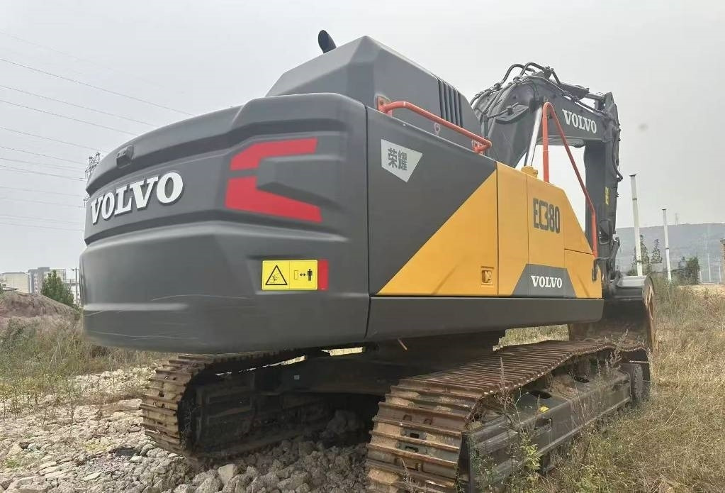 Volvo EC 380 D - Pelle sur chenille: photos 1 Volvo EC 380 D - Pelle sur chenille: photos 1