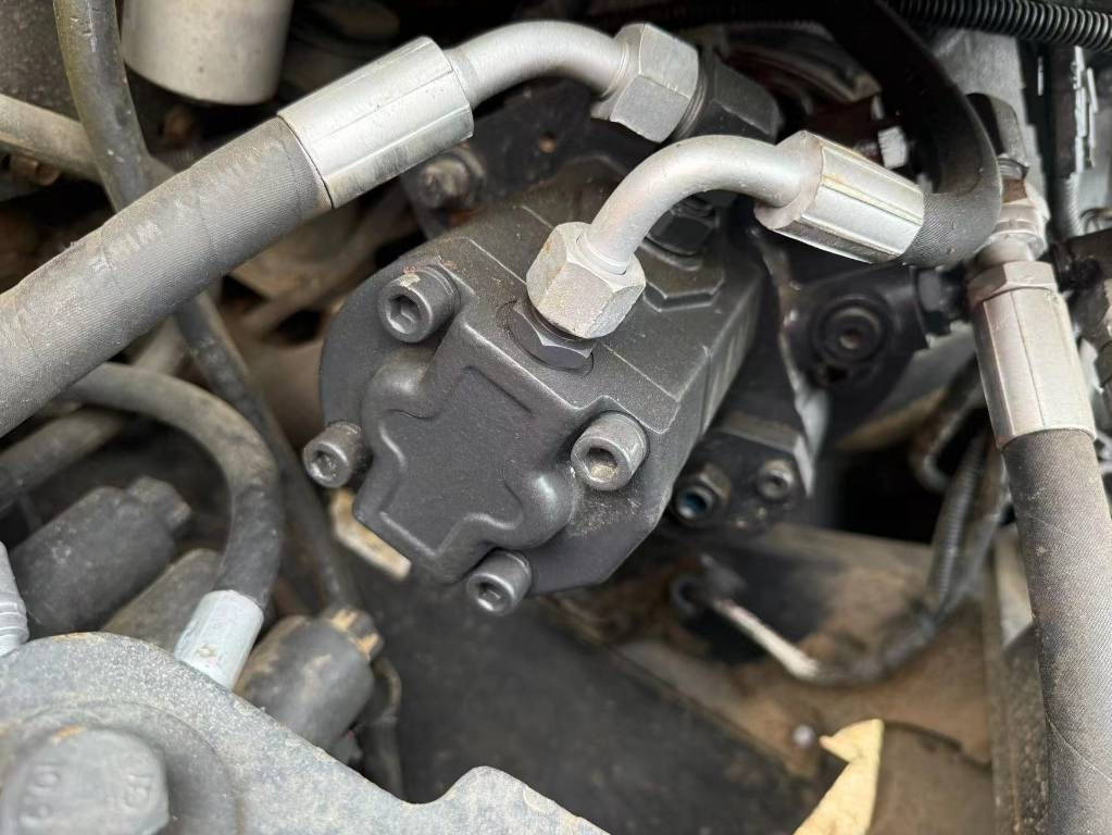 Crédit-bail Volvo EC 60 Volvo EC 60: photos 7 Crédit-bail Volvo EC 60 Volvo EC 60: photos 7