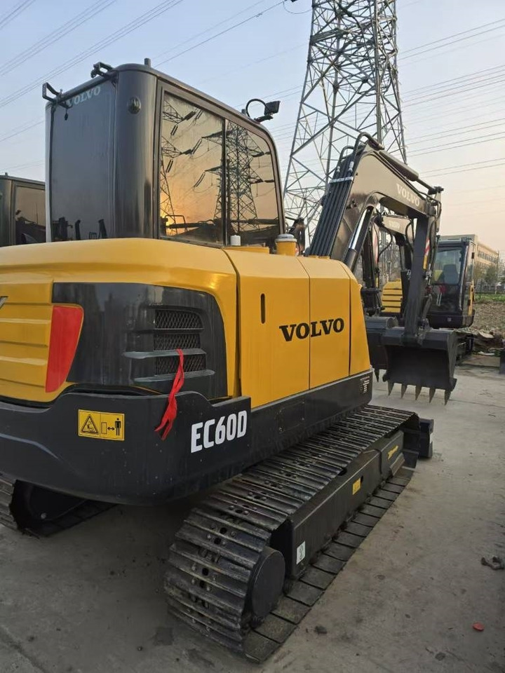 Crédit-bail Volvo EC 60 Volvo EC 60: photos 19 Crédit-bail Volvo EC 60 Volvo EC 60: photos 19