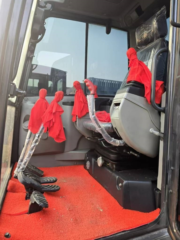 Crédit-bail Volvo EC 60 Volvo EC 60: photos 14 Crédit-bail Volvo EC 60 Volvo EC 60: photos 14