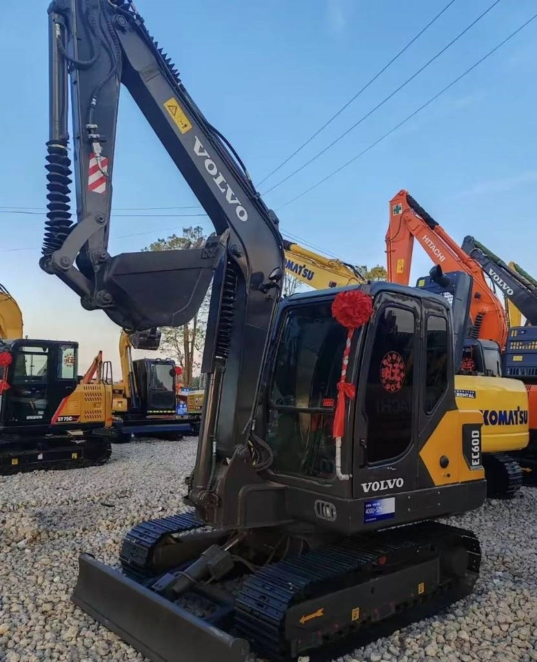 Volvo EC 60 D - Pelle sur chenille: photos 3 Volvo EC 60 D - Pelle sur chenille: photos 3
