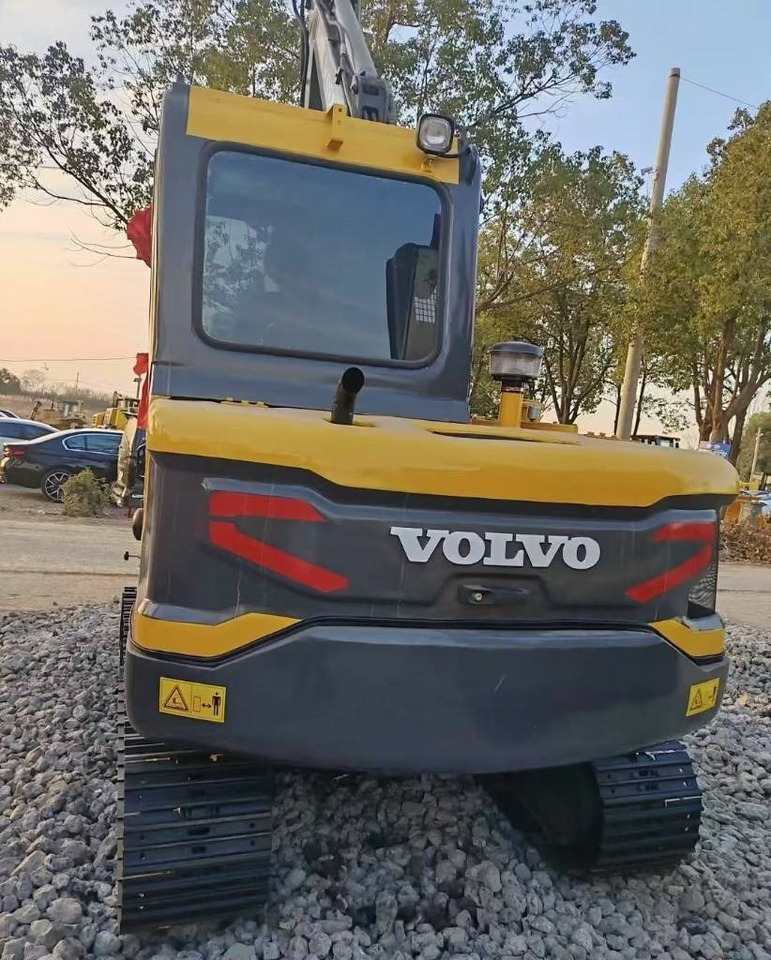 Volvo EC 60 D - Pelle sur chenille: photos 1 Volvo EC 60 D - Pelle sur chenille: photos 1