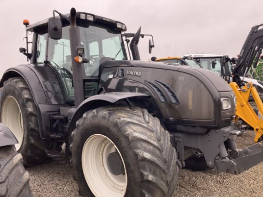 Valtra T213 VERSU - Tracteur agricole: photos 1 Valtra T213 VERSU - Tracteur agricole: photos 1