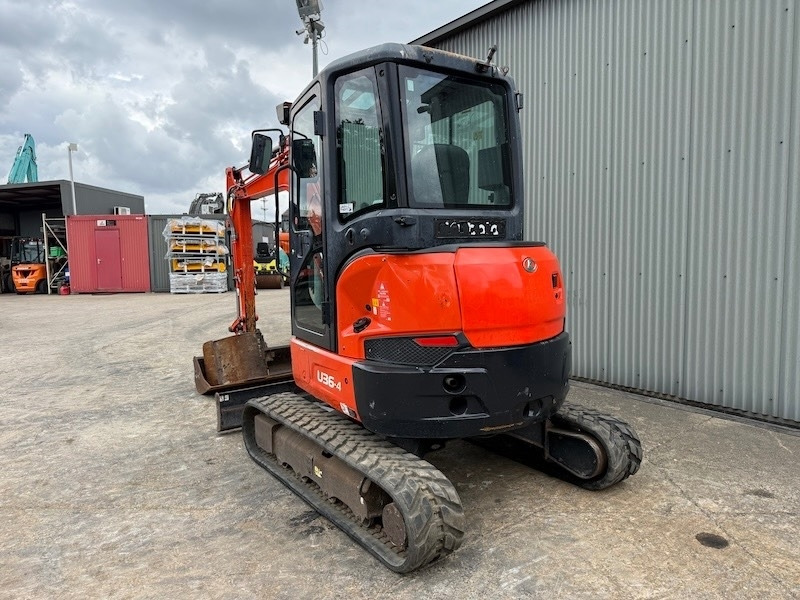 Kubota U 36-4 - Mini pelle: photos 2 Kubota U 36-4 - Mini pelle: photos 2