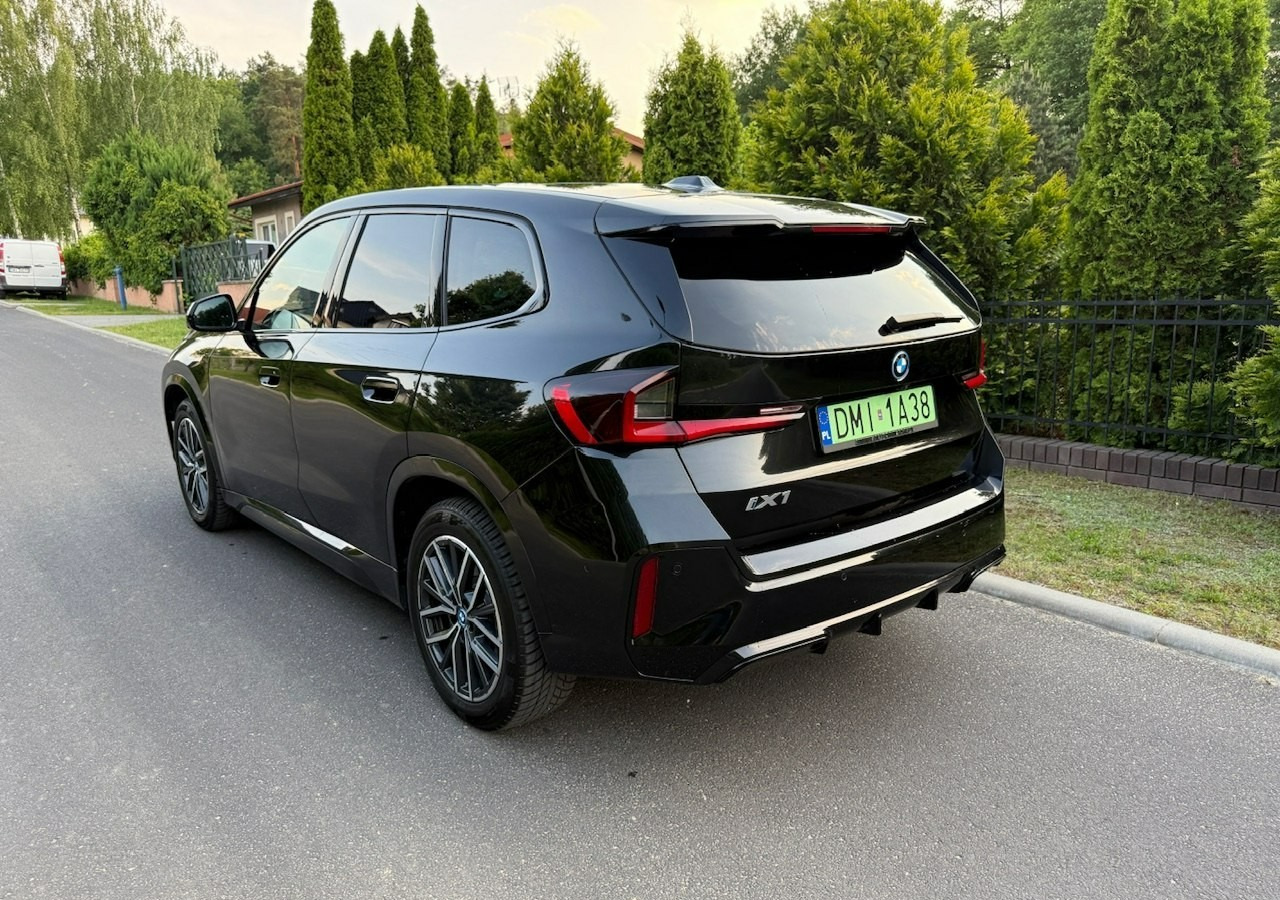 BMW X1 iX1 iX1 xDrive30 313KM M-Sport H/K Panorama AdaptiveLed Masaże Kam360 - SUV: photos 3 BMW X1 iX1 iX1 xDrive30 313KM M-Sport H/K Panorama AdaptiveLed Masaże Kam360 - SUV: photos 3