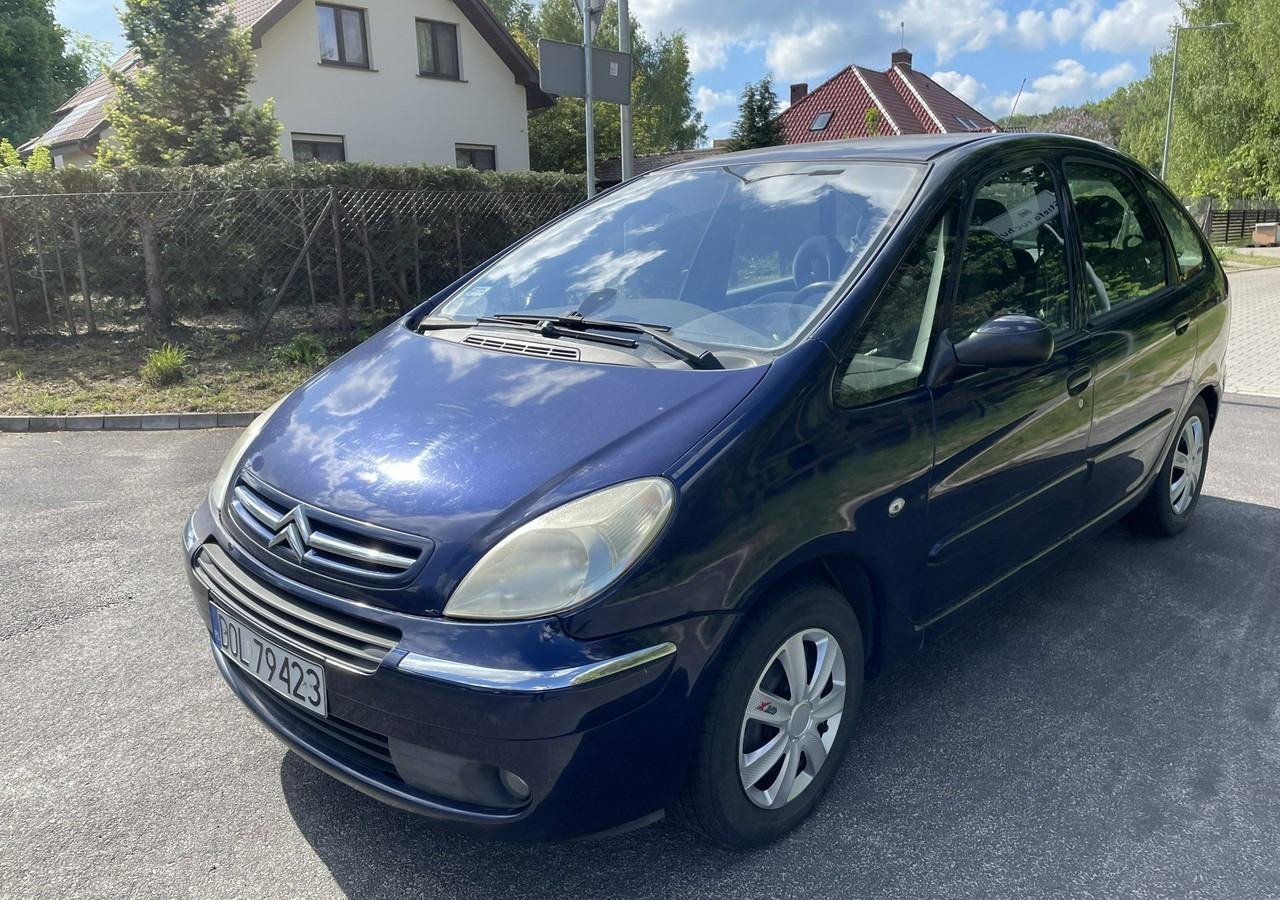Citroen Xsara Picasso Citroen Xsara Picasso 1.6HDI-110KM Klima tempomat 2006 - Voiture: photos 2 Citroen Xsara Picasso Citroen Xsara Picasso 1.6HDI-110KM Klima tempomat 2006 - Voiture: photos 2