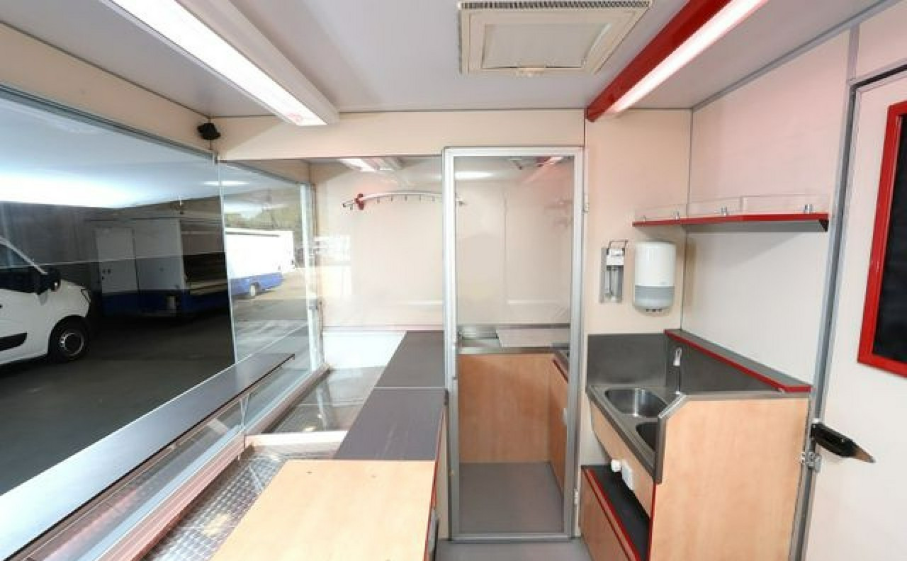 Fiat Ducato Autosklep Gastronomiczny Food Truck Foodtruck Sklep bar 3500 Borco20 - Camion magasin: photos 3 Fiat Ducato Autosklep Gastronomiczny Food Truck Foodtruck Sklep bar 3500 Borco20 - Camion magasin: photos 3