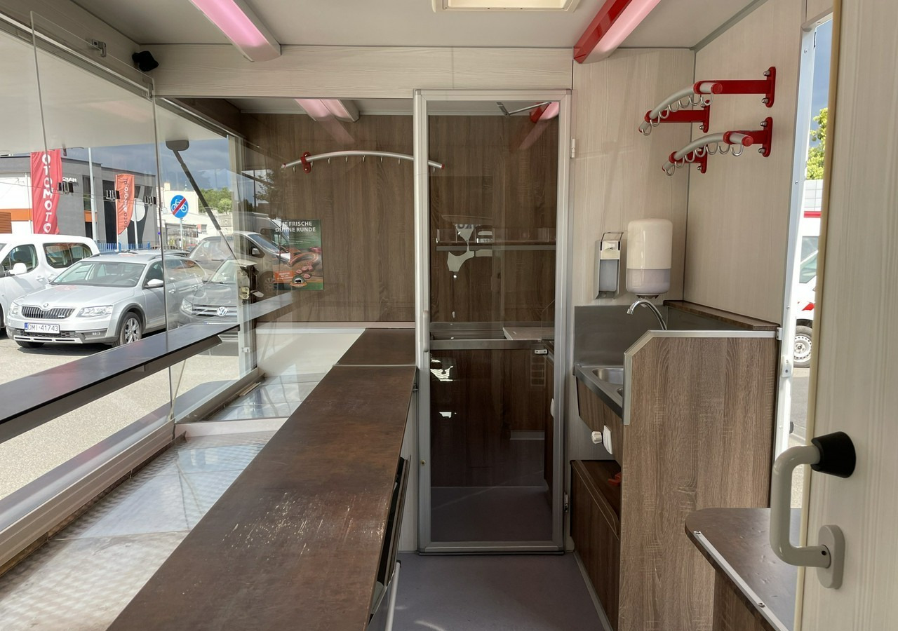 Fiat Ducato Autosklep Gastronomiczny Food Truck Foodtruck sklep W-zasil 2015 - Camion magasin: photos 5 Fiat Ducato Autosklep Gastronomiczny Food Truck Foodtruck sklep W-zasil 2015 - Camion magasin: photos 5