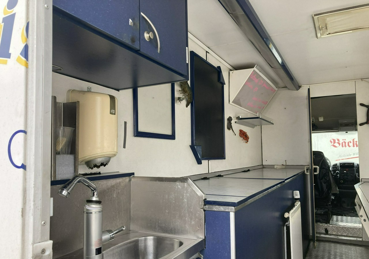 Fiat Ducato Autosklep mięso-ryba Gastronomiczny Food Truck Foodtruck sklep 2004 - Camion magasin, Véhicule utilitaire: photos 3 Fiat Ducato Autosklep mięso-ryba Gastronomiczny Food Truck Foodtruck sklep 2004 - Camion magasin, Véhicule utilitaire: photos 3