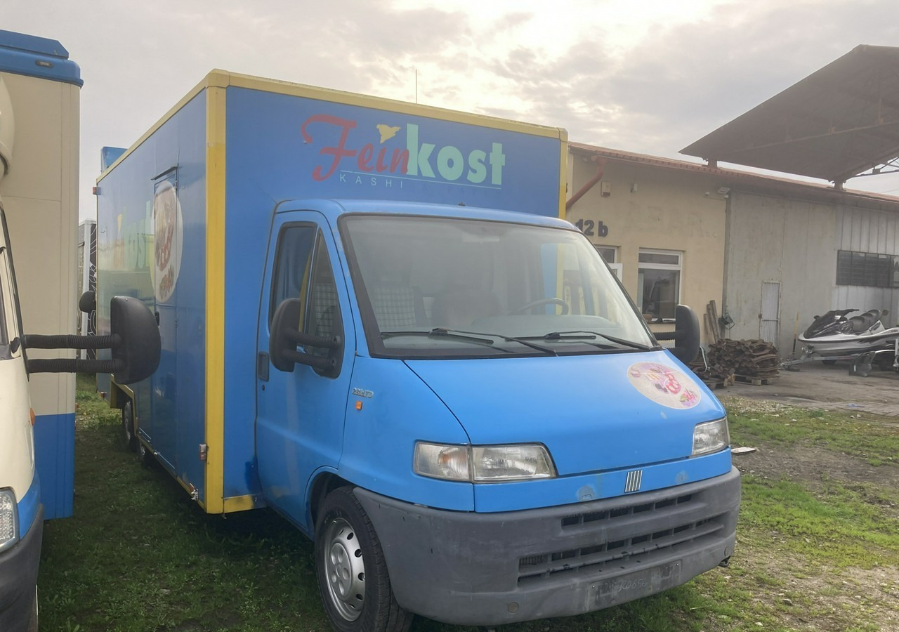 Fiat Ducato Ducato Autosklep wędlin Gastronomiczny Food Truck Foodtruck sklep - Camion magasin: photos 3 Fiat Ducato Ducato Autosklep wędlin Gastronomiczny Food Truck Foodtruck sklep - Camion magasin: photos 3