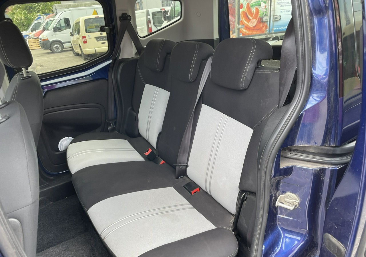 Fiat Qubo Fiat Qubo 1.3-95KM Klima 2013 - Voiture: photos 5 Fiat Qubo Fiat Qubo 1.3-95KM Klima 2013 - Voiture: photos 5