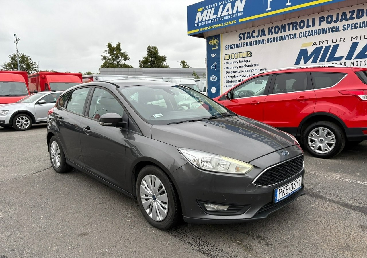 Ford Focus III Focus 1.0 EcoBoost Klima Salon PL 2015 - Voiture à hayon: photos 1 Ford Focus III Focus 1.0 EcoBoost Klima Salon PL 2015 - Voiture à hayon: photos 1