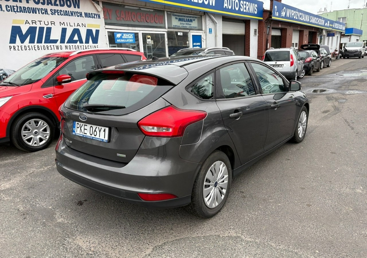 Ford Focus III Focus 1.0 EcoBoost Klima Salon PL 2015 - Voiture à hayon: photos 4 Ford Focus III Focus 1.0 EcoBoost Klima Salon PL 2015 - Voiture à hayon: photos 4