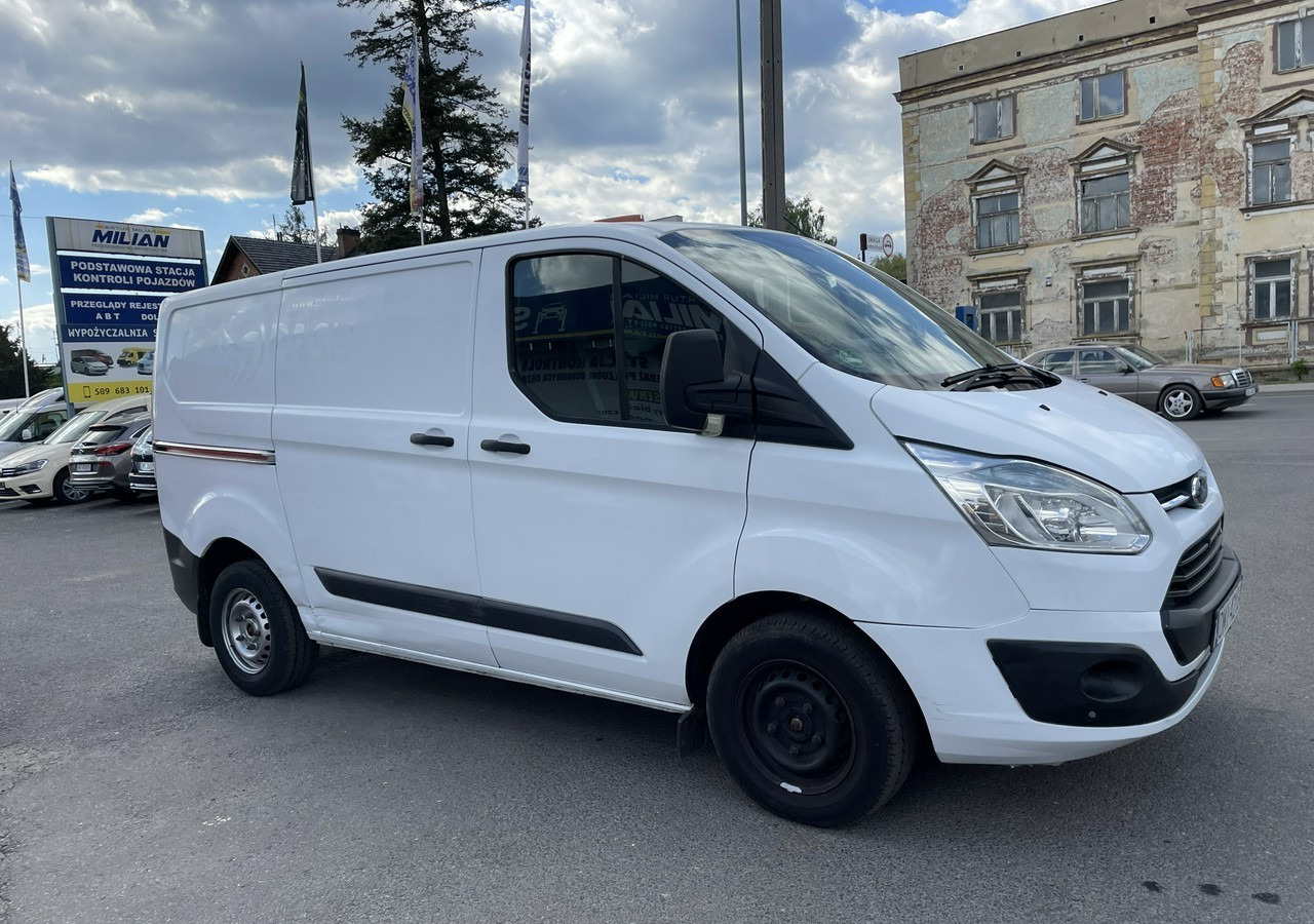Ford Transit Transit Custom Transit Custom 2.0 Klima 153tkm Model 2018 - Fourgon utilitaire: photos 1 Ford Transit Transit Custom Transit Custom 2.0 Klima 153tkm Model 2018 - Fourgon utilitaire: photos 1