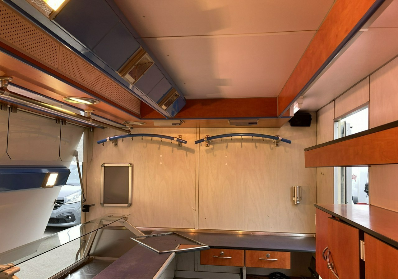 Inna Inny Autosklep wędlin Gastronomiczna food truck foodtruck sklep bar - Remorque magasin: photos 5 Inna Inny Autosklep wędlin Gastronomiczna food truck foodtruck sklep bar - Remorque magasin: photos 5