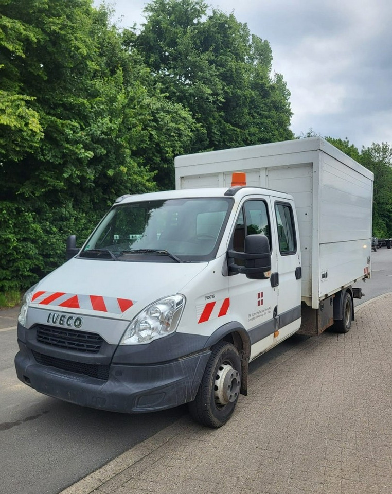 Iveco Inny Iveco Iveco 70C15 Wywrotka 3-strony Doka Dokka 6-osob 2013 - Véhicule utilitaire benne: photos 1 Iveco Inny Iveco Iveco 70C15 Wywrotka 3-strony Doka Dokka 6-osob 2013 - Véhicule utilitaire benne: photos 1
