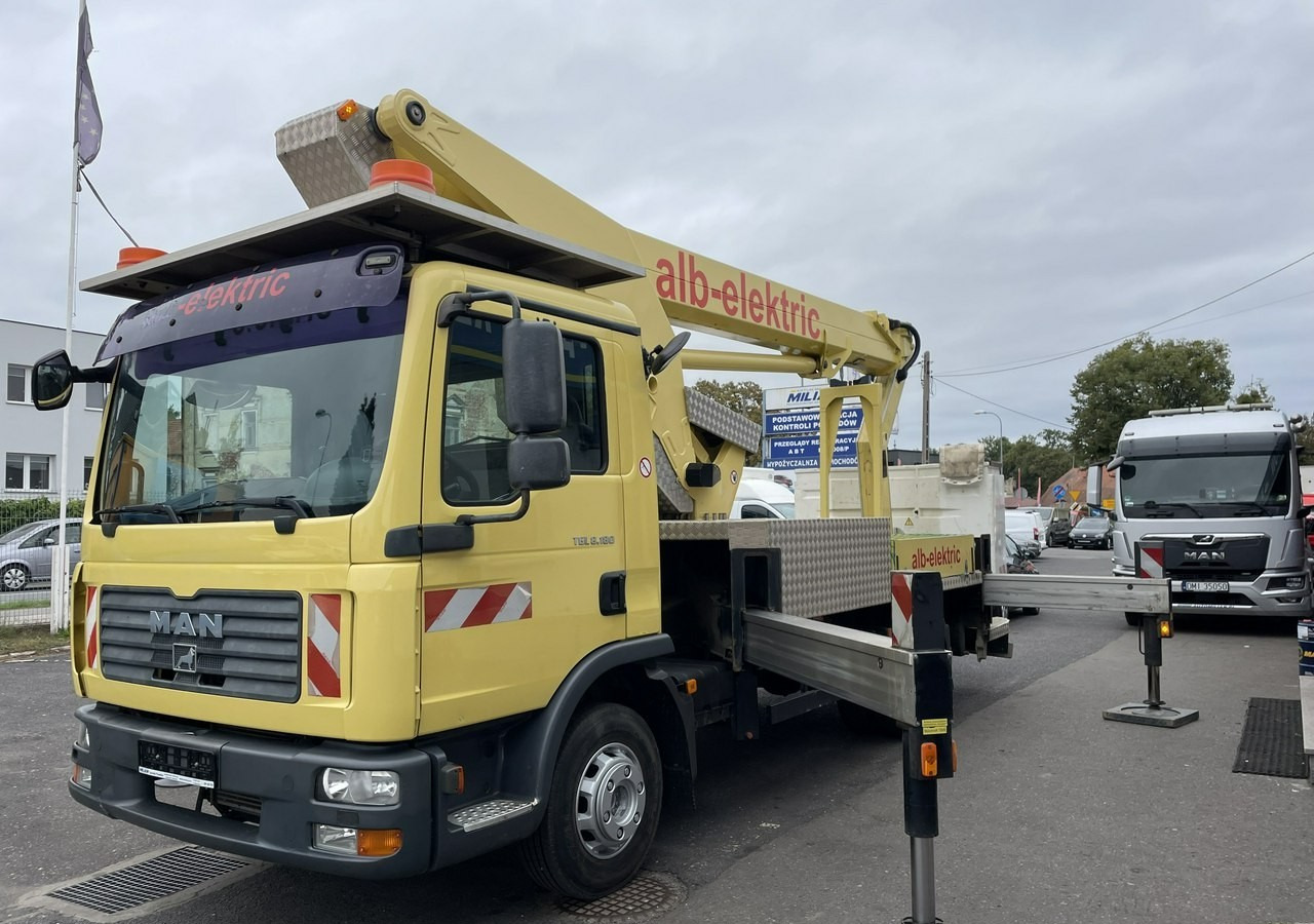 MAN Inny MAN Man TGL 8.180 Podnośnik koszowy 27m RUTHMANN T270 Zwyżka 2008 - Camion avec nacelle: photos 1 MAN Inny MAN Man TGL 8.180 Podnośnik koszowy 27m RUTHMANN T270 Zwyżka 2008 - Camion avec nacelle: photos 1