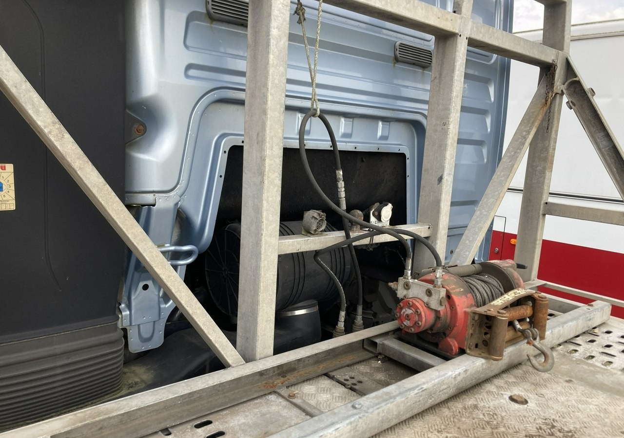 MAN TGL 8.210 Pomoc drogowa Autolaweta x 2 MAN TGL 8.210 Pomoc drogowa Autolaweta na 2 Auta 2005 - Remorqueuse: photos 5 MAN TGL 8.210 Pomoc drogowa Autolaweta x 2 MAN TGL 8.210 Pomoc drogowa Autolaweta na 2 Auta 2005 - Remorqueuse: photos 5