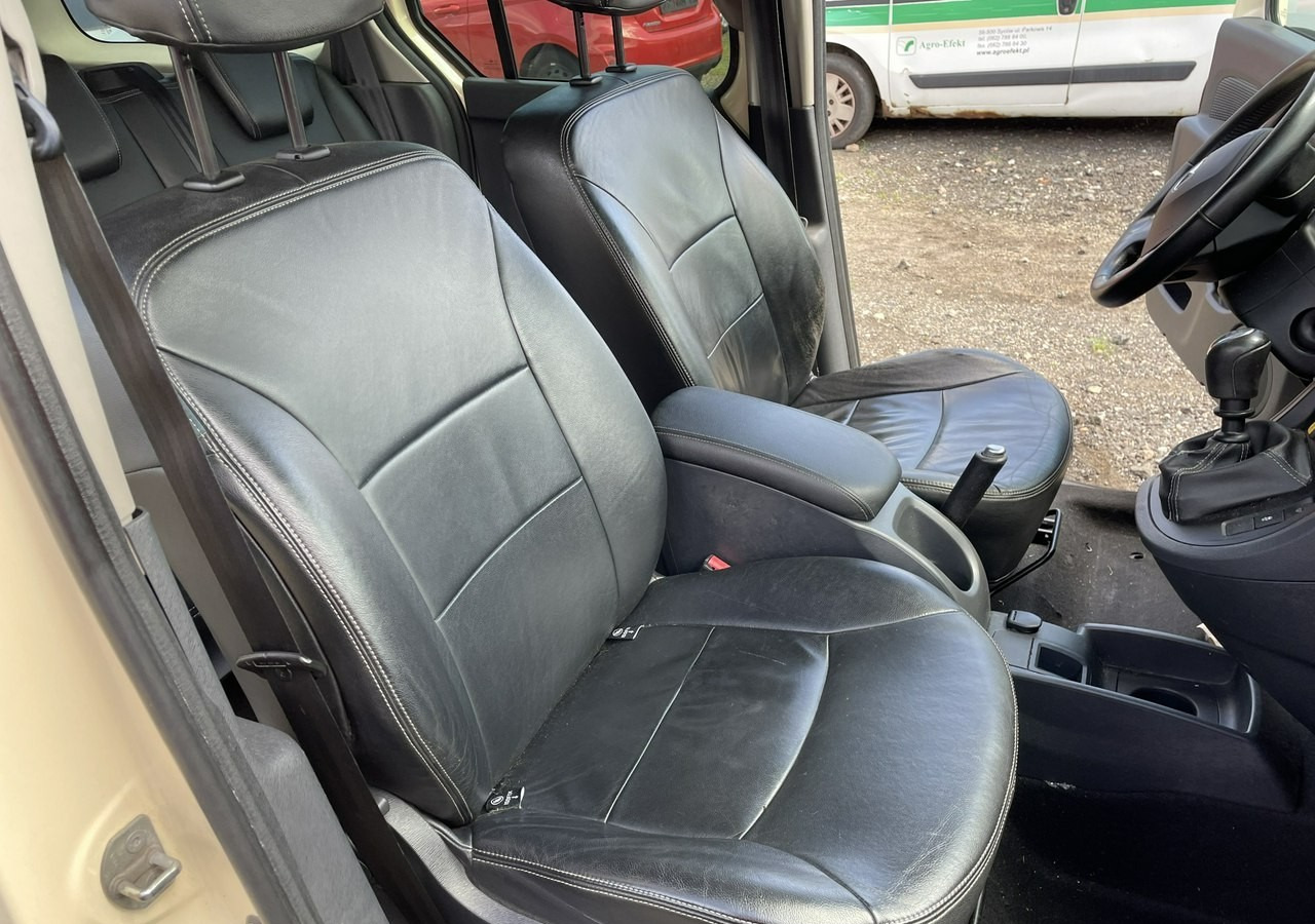 Mercedes-Benz Citan Citan Tourer Mercedes CitanTourer do przewozu Niepełnosprawnych inwalida - Voiture: photos 5 Mercedes-Benz Citan Citan Tourer Mercedes CitanTourer do przewozu Niepełnosprawnych inwalida - Voiture: photos 5