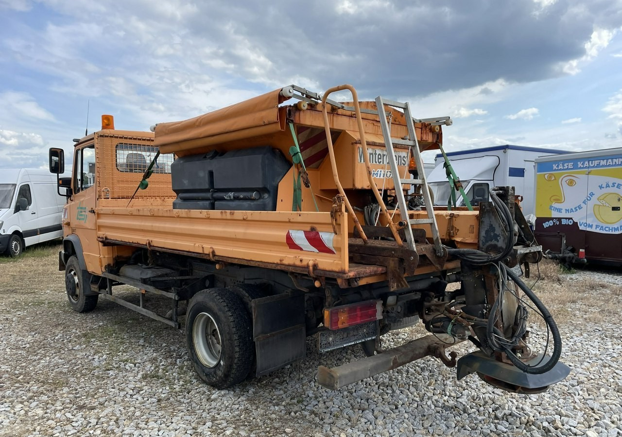 Mercedes-Benz Inny Mercedes-Benz Mercedes Vario 815 Wywrotka 4X4 2004 - Engin de déneigement: photos 5 Mercedes-Benz Inny Mercedes-Benz Mercedes Vario 815 Wywrotka 4X4 2004 - Engin de déneigement: photos 5