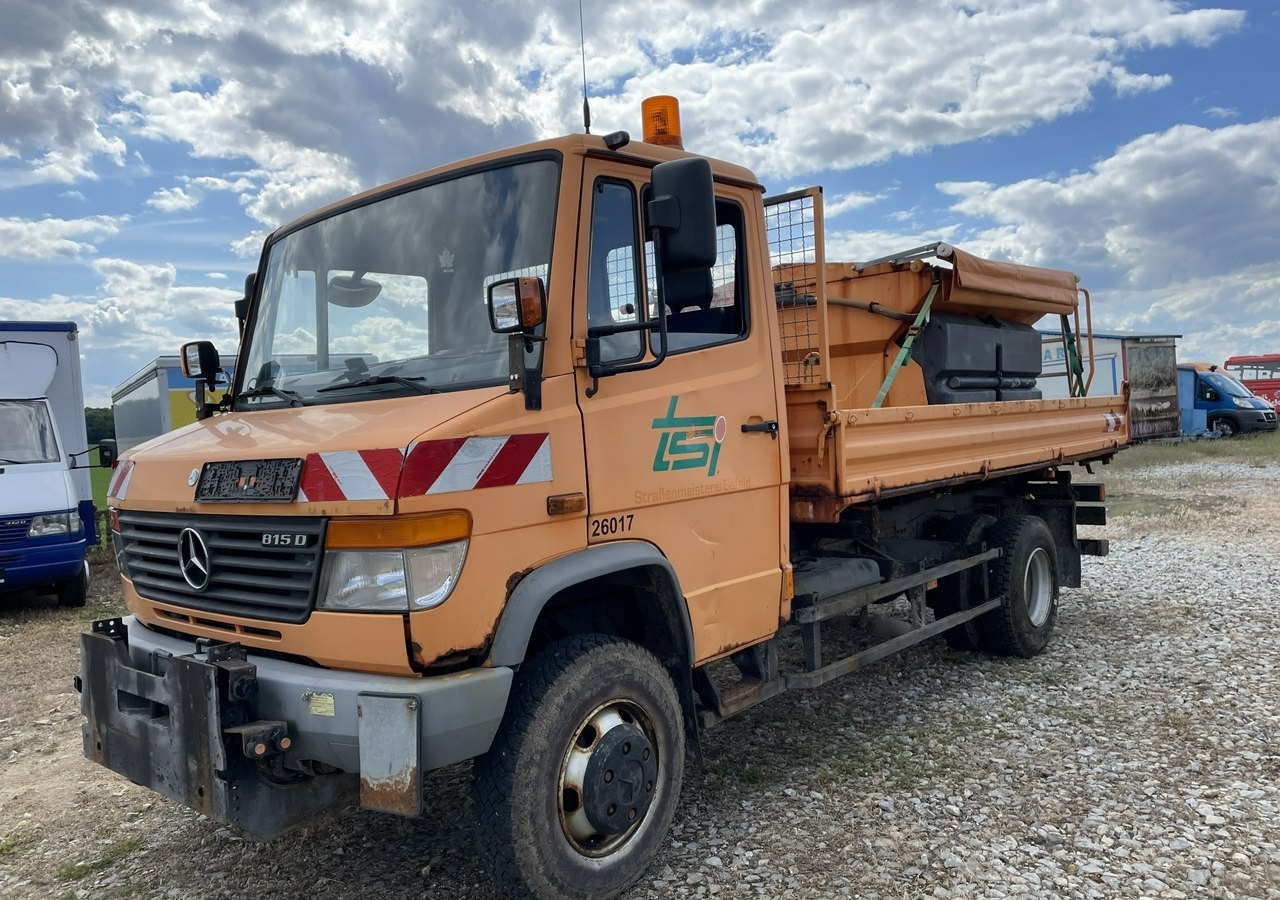 Mercedes-Benz Inny Mercedes-Benz Mercedes Vario 815 Wywrotka 4X4 2004 - Engin de déneigement: photos 1 Mercedes-Benz Inny Mercedes-Benz Mercedes Vario 815 Wywrotka 4X4 2004 - Engin de déneigement: photos 1