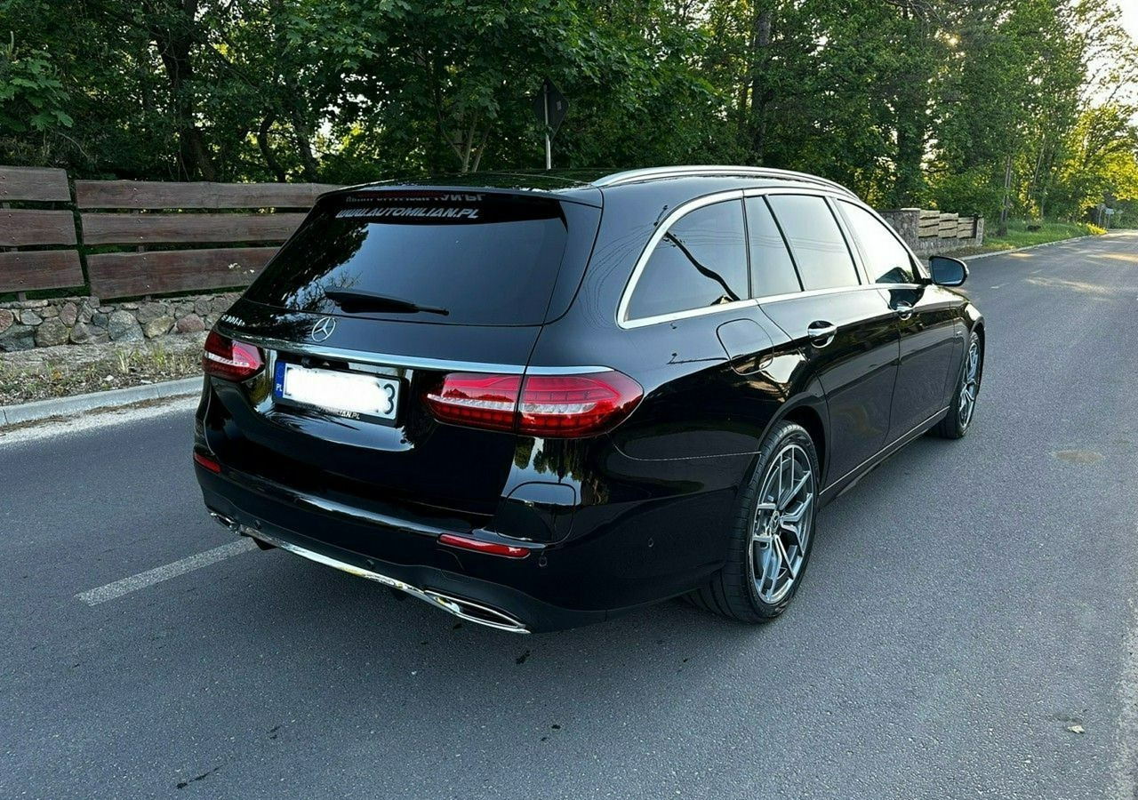 Mercedes-Benz Klasa E E300de 2.0Diesel Hybrid Plug-in zasięg 50km AMG Premium+ Faktura Vat - Voiture: photos 3 Mercedes-Benz Klasa E E300de 2.0Diesel Hybrid Plug-in zasięg 50km AMG Premium+ Faktura Vat - Voiture: photos 3