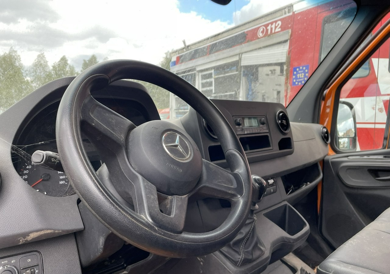 Mercedes-Benz Sprinter Sprinter 314 Dokka Brygadówka 7-oso doka Klim skrzynia rama Model 20 - Fourgon plateau, Utilitaire double cabine: photos 5 Mercedes-Benz Sprinter Sprinter 314 Dokka Brygadówka 7-oso doka Klim skrzynia rama Model 20 - Fourgon plateau, Utilitaire double cabine: photos 5