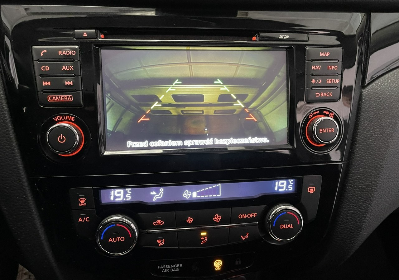 Nissan Qashqai II Nissan Qashqai 1.2 DIG-T Acenta Klimatronik Navi Kamera Model 2015 - SUV: photos 5 Nissan Qashqai II Nissan Qashqai 1.2 DIG-T Acenta Klimatronik Navi Kamera Model 2015 - SUV: photos 5